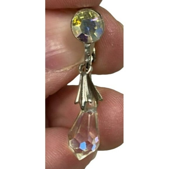 Vintage Silver tone and Crystal Earrings, Art Deco Earrings, Clip on Earrings - - Picture 1 of 5